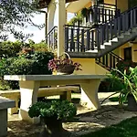 Appartement Vlado In Der Naehe Des Meeres By Interhome