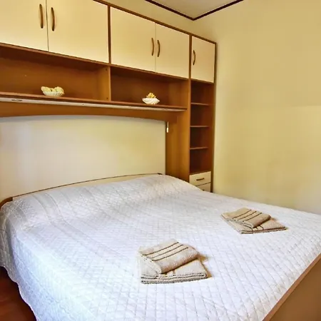 Appartement Vlado In Der Naehe Des Meeres By Interhome *